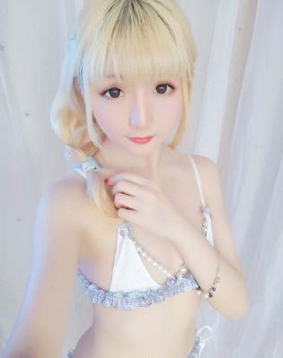 欧美年轻男模特_BD韩语电影在线看