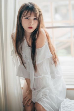 欧美t恤穿搭_剧情片高清完整版播放